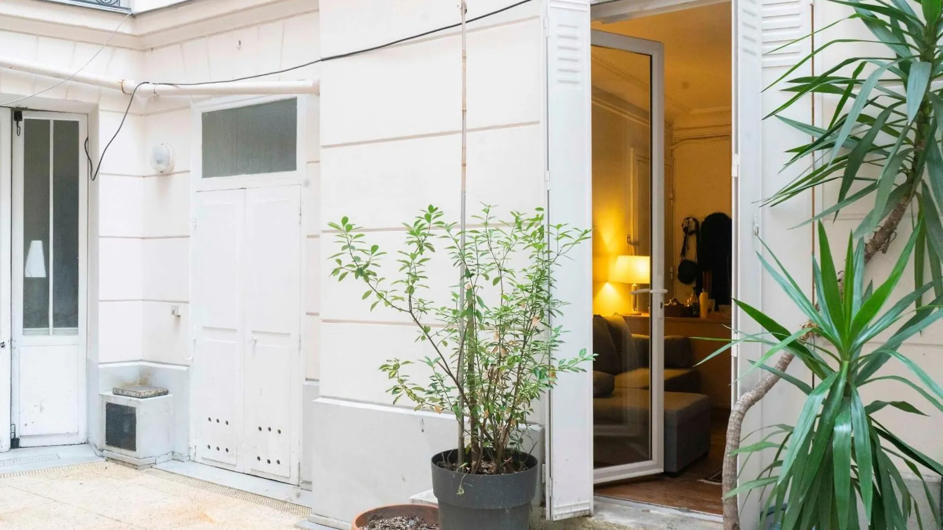 Comfortable Apartment With Beautiful Brightness Париж